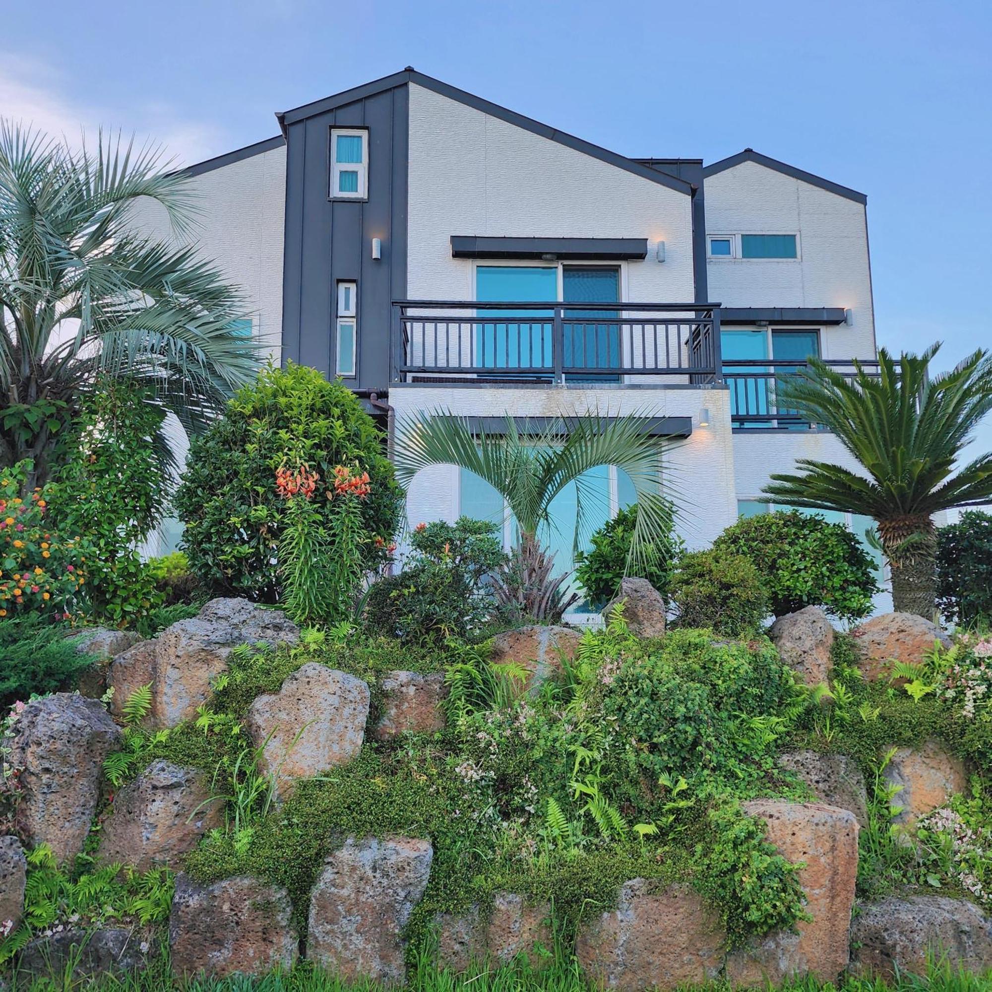 Jeju 542 Pension Seogwipo Exterior foto